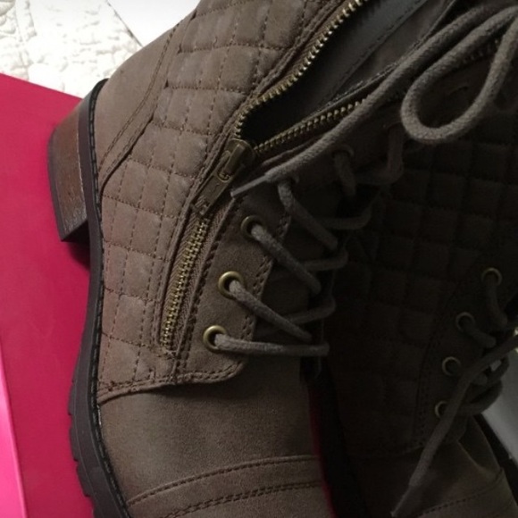 Botas café - Picture 1 of 3